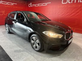 BMW 118d Business AUTOMATICO