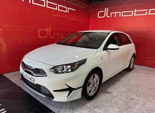 KIA CEED lleno