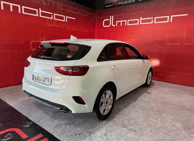 KIA CEED lleno