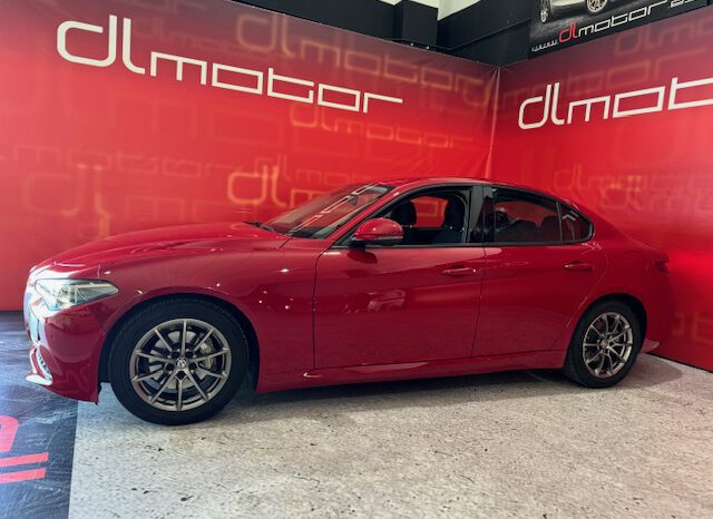 ALFA ROMEO GIULIA AUTOMATICO lleno