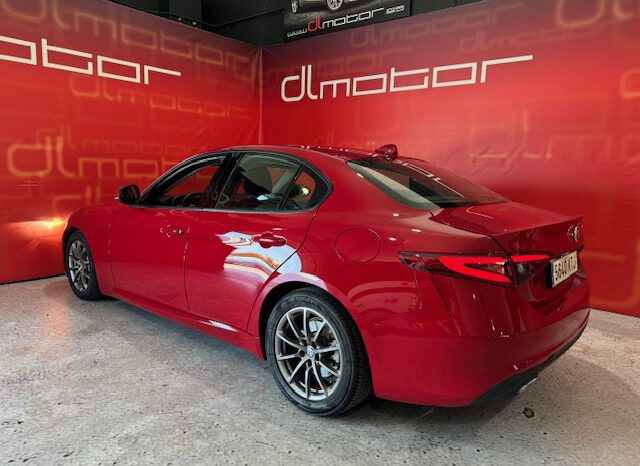 ALFA ROMEO GIULIA AUTOMATICO lleno