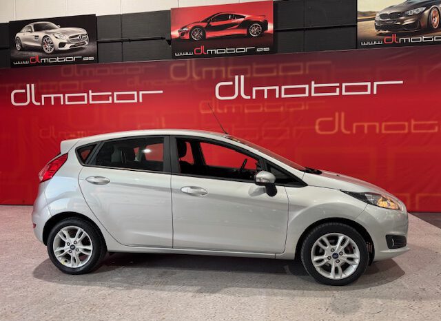 FORD FIESTA 1.2I 82CV lleno