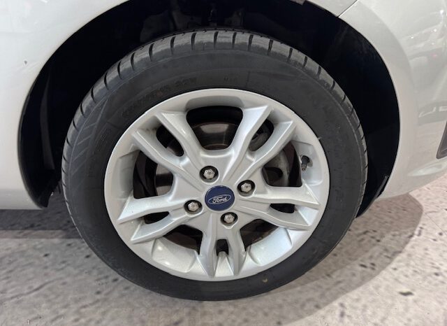 FORD FIESTA 1.2I 82CV lleno