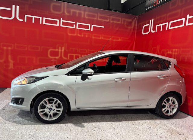 FORD FIESTA 1.2I 82CV lleno