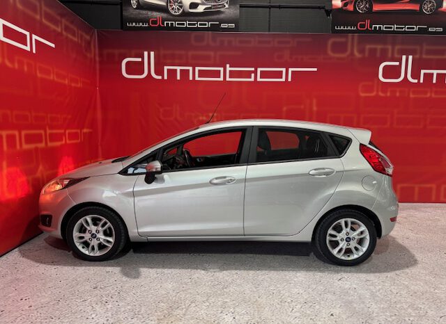 FORD FIESTA 1.2I 82CV lleno