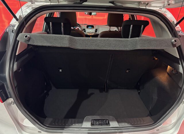 FORD FIESTA 1.2I 82CV lleno