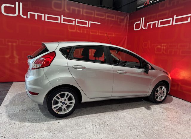 FORD FIESTA 1.2I 82CV lleno