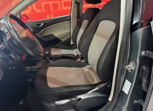 SEAT IBIZA 1.6TDI 105CV STYLE lleno