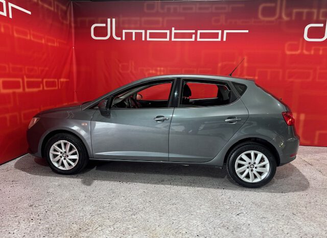 SEAT IBIZA 1.6TDI 105CV STYLE lleno