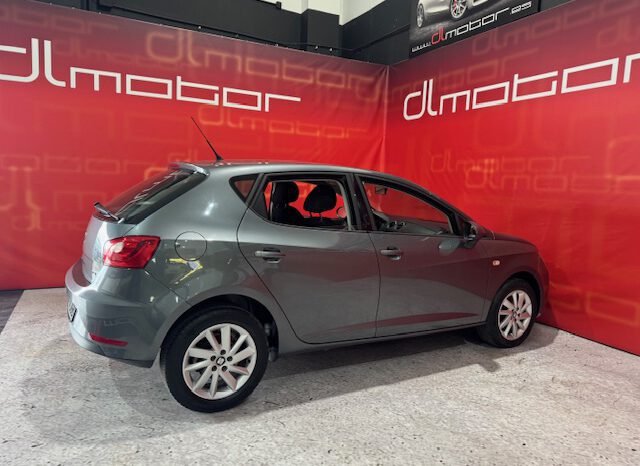SEAT IBIZA 1.6TDI 105CV STYLE lleno