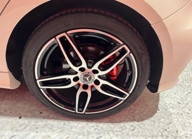 MERCEDES CLASE A 180 AUTOMATICO lleno