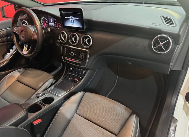 MERCEDES CLASE A 180 AUTOMATICO lleno