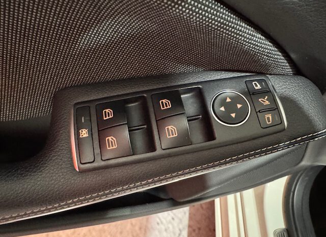 MERCEDES CLASE A 180 AUTOMATICO lleno