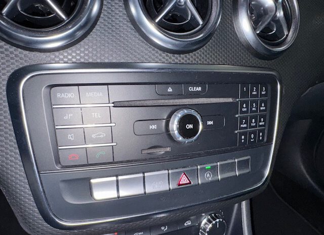 MERCEDES CLASE A 180 AUTOMATICO lleno