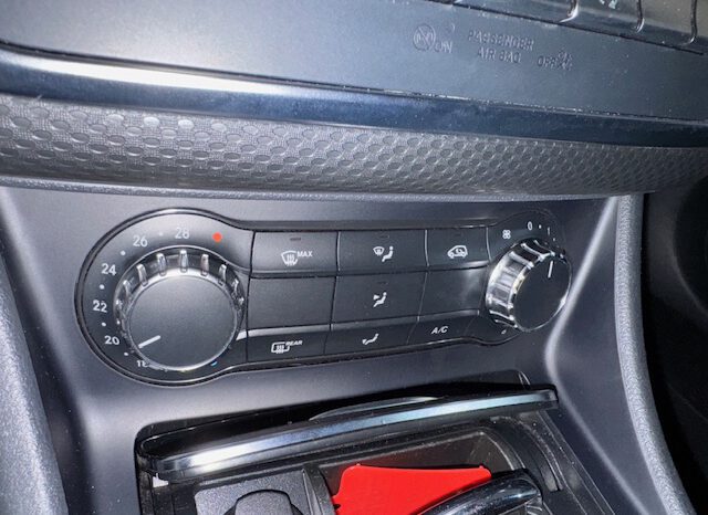 MERCEDES CLASE A 180 AUTOMATICO lleno