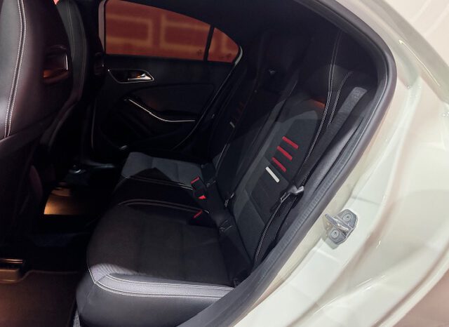 MERCEDES CLASE A 180 AUTOMATICO lleno