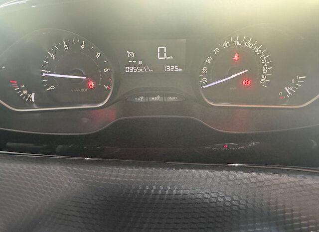 PEUGEOT 2008 1.2I 110CV STYLE lleno