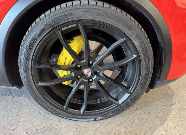 PORSCHE CAYENNE COUPE lleno
