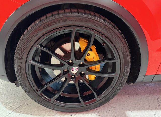 PORSCHE CAYENNE COUPE lleno