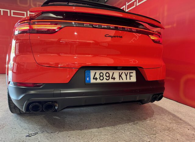PORSCHE CAYENNE COUPE lleno