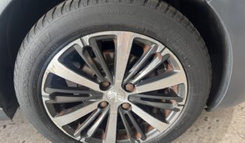 PEUGEOT 208 lleno