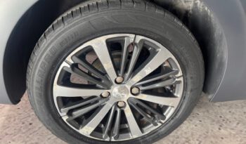 PEUGEOT 208 lleno