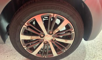 PEUGEOT 208 lleno
