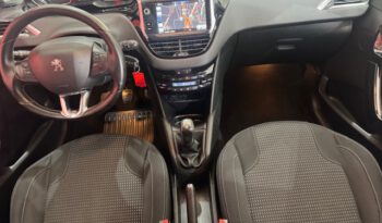 PEUGEOT 208 lleno