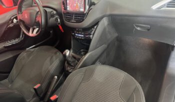 PEUGEOT 208 lleno
