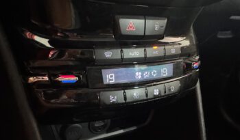 PEUGEOT 208 lleno