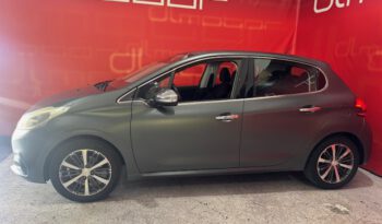 PEUGEOT 208 lleno