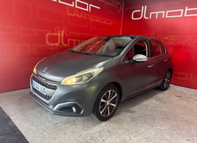 PEUGEOT 208 lleno