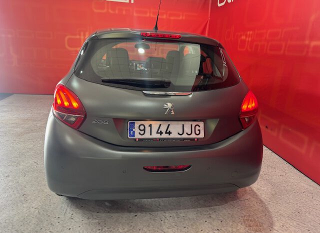 PEUGEOT 208 lleno