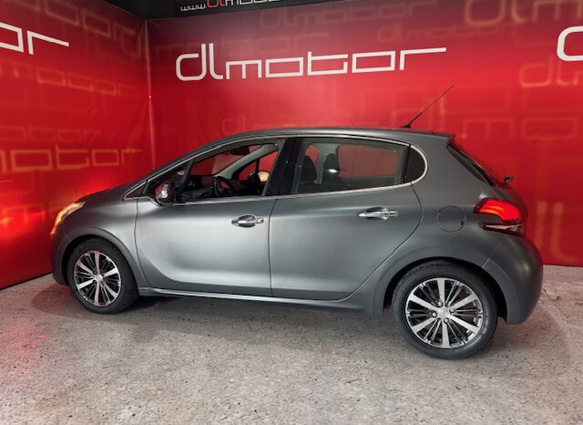 PEUGEOT 208 lleno