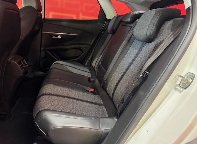 PEUGEOT 3008 AUTOMATICO lleno