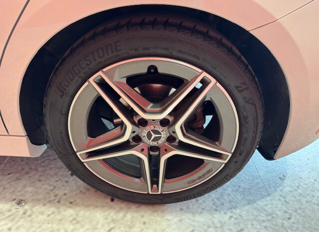 MERCEDES CLASE A 180 AUTOMATICO lleno