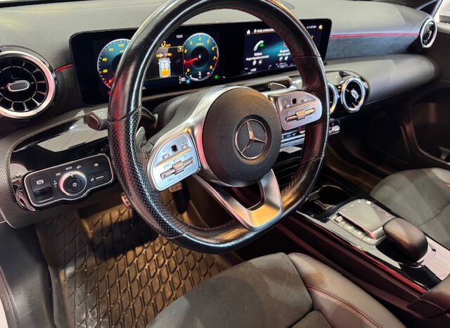MERCEDES CLASE A 180 AUTOMATICO lleno