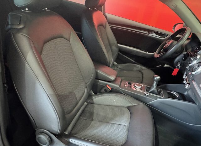 AUDI A3 1.6TDI 116CV lleno