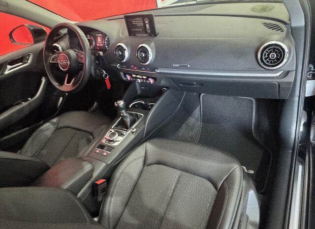 AUDI A3 1.6TDI 116CV lleno