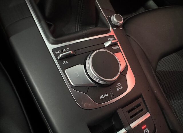 AUDI A3 1.6TDI 116CV lleno
