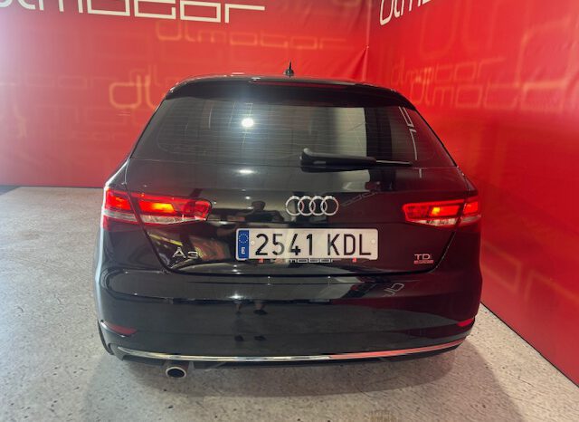 AUDI A3 1.6TDI 116CV lleno