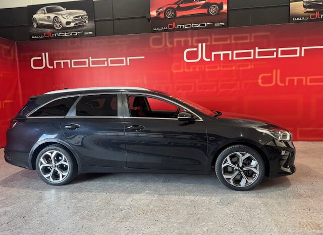 KIA CEED SW lleno