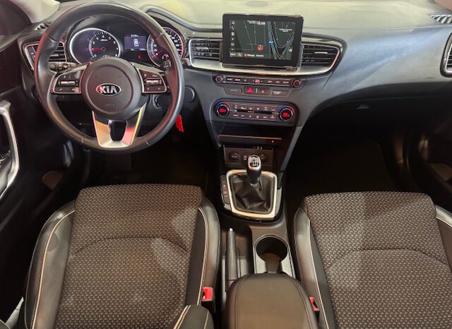 KIA CEED SW lleno