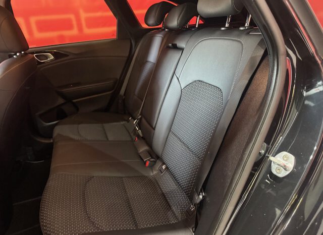 KIA CEED SW lleno