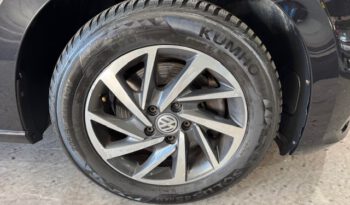 VOLKSWAGEN TOURAN lleno