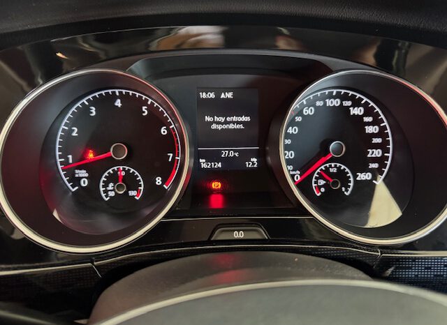 VOLKSWAGEN TOURAN lleno