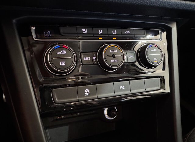 VOLKSWAGEN TOURAN lleno