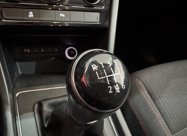 VOLKSWAGEN TOURAN lleno