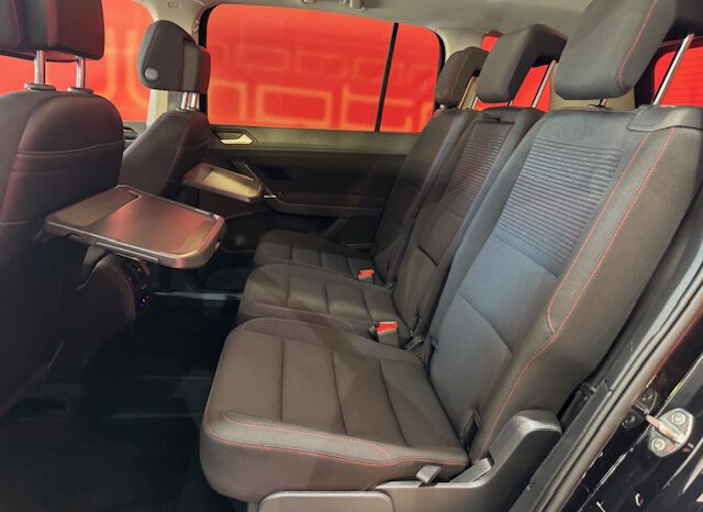 VOLKSWAGEN TOURAN lleno