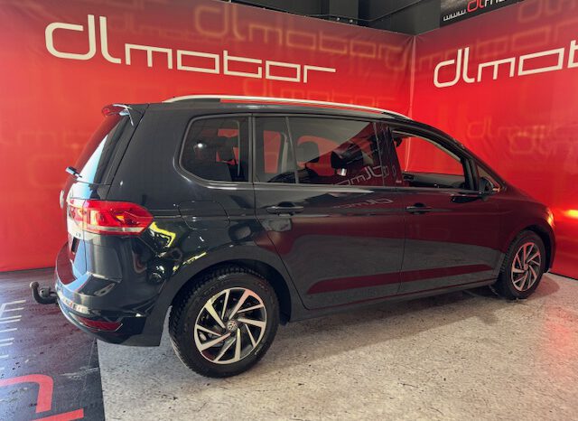 VOLKSWAGEN TOURAN lleno
